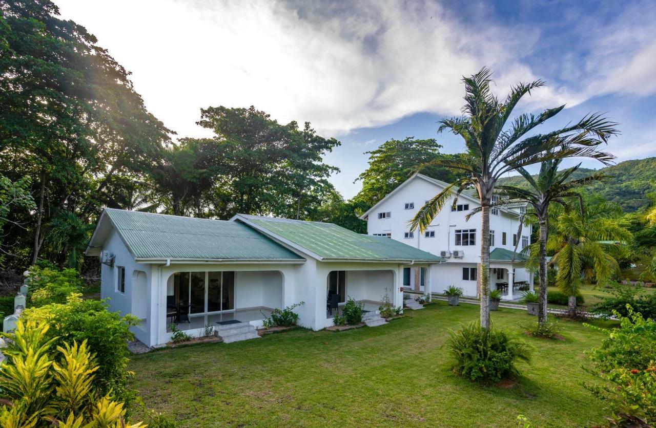 La Modestie Guest House Grand Anse  Extérieur photo