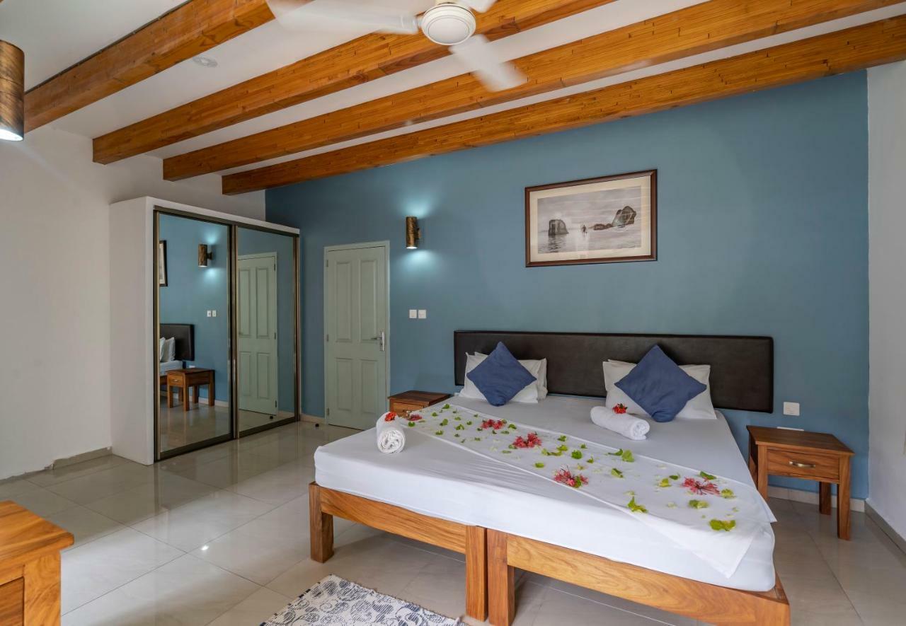 La Modestie Guest House Grand Anse  Extérieur photo