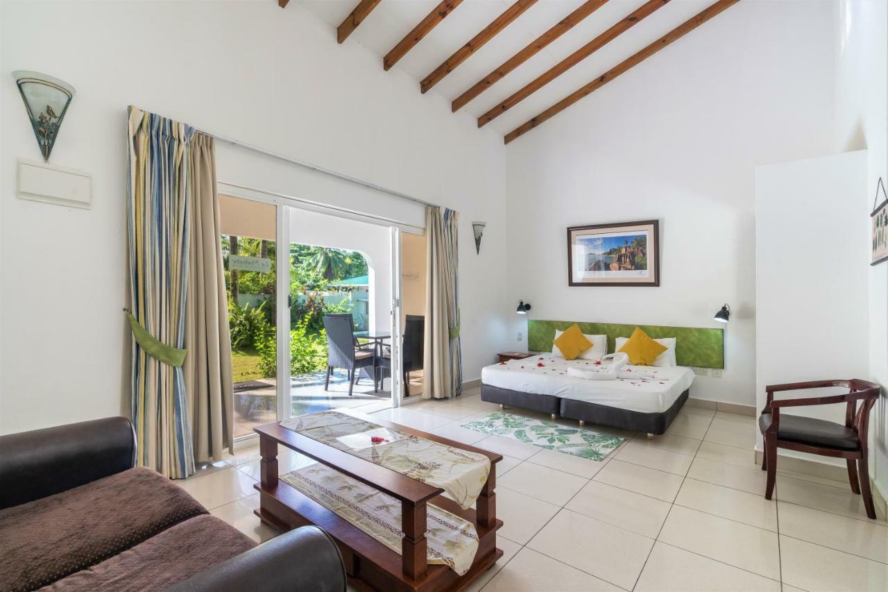 La Modestie Guest House Grand Anse  Extérieur photo